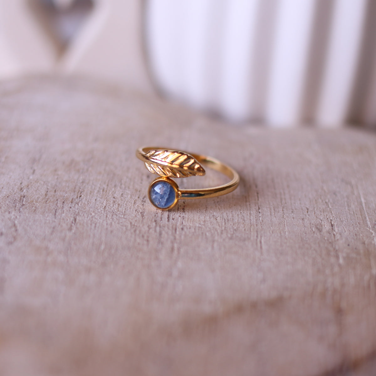 Anello Blu piuma