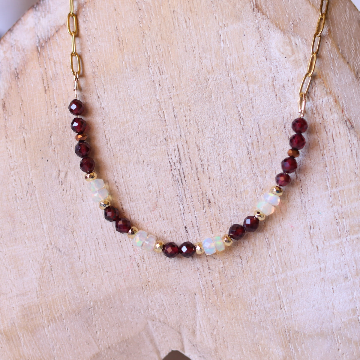 Collana Armonia Granato Rosso e Opale