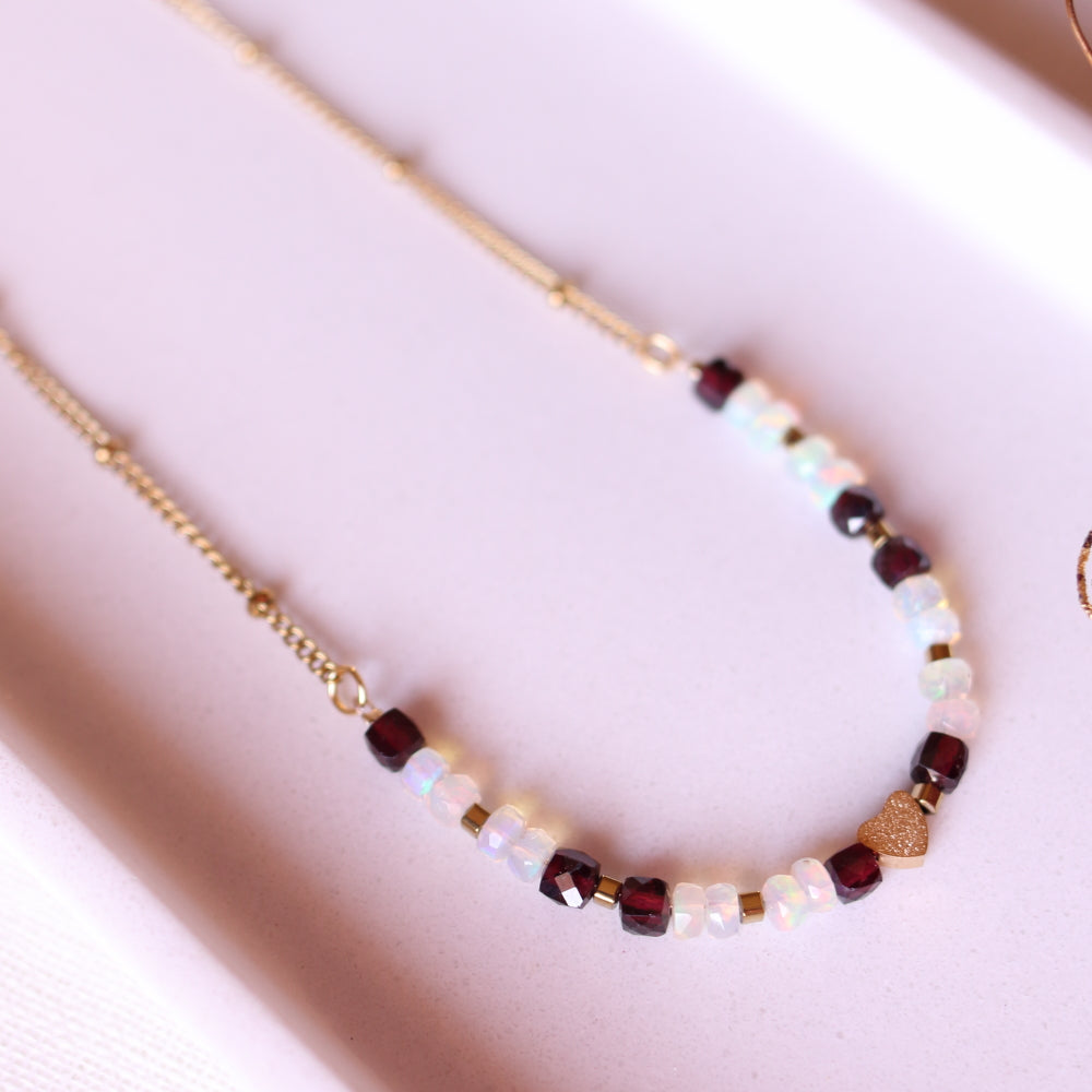 Collana Armonia Granato Rosso e Opale