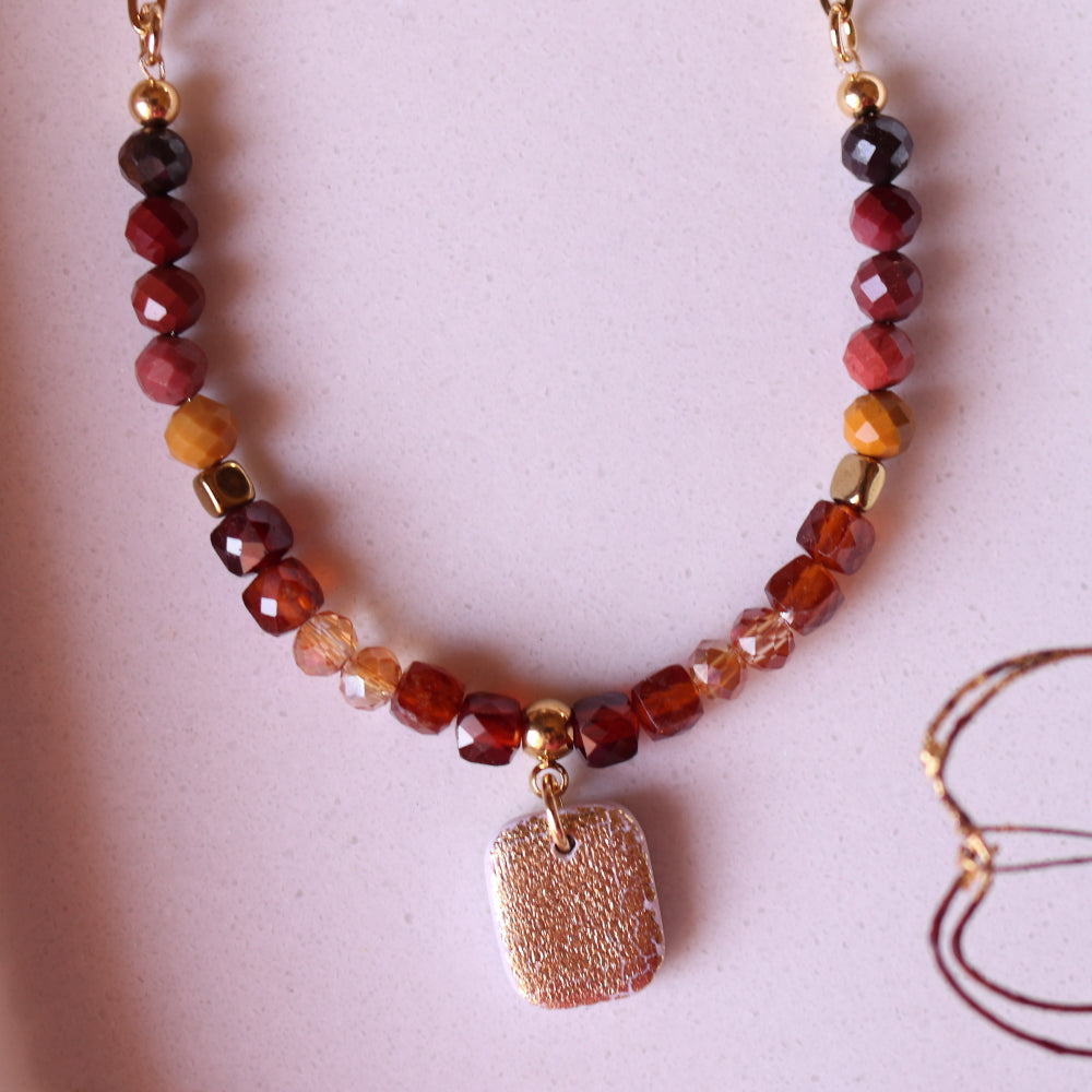 Collana Armonia Diaspro Mokaite e Granato con ciondolo