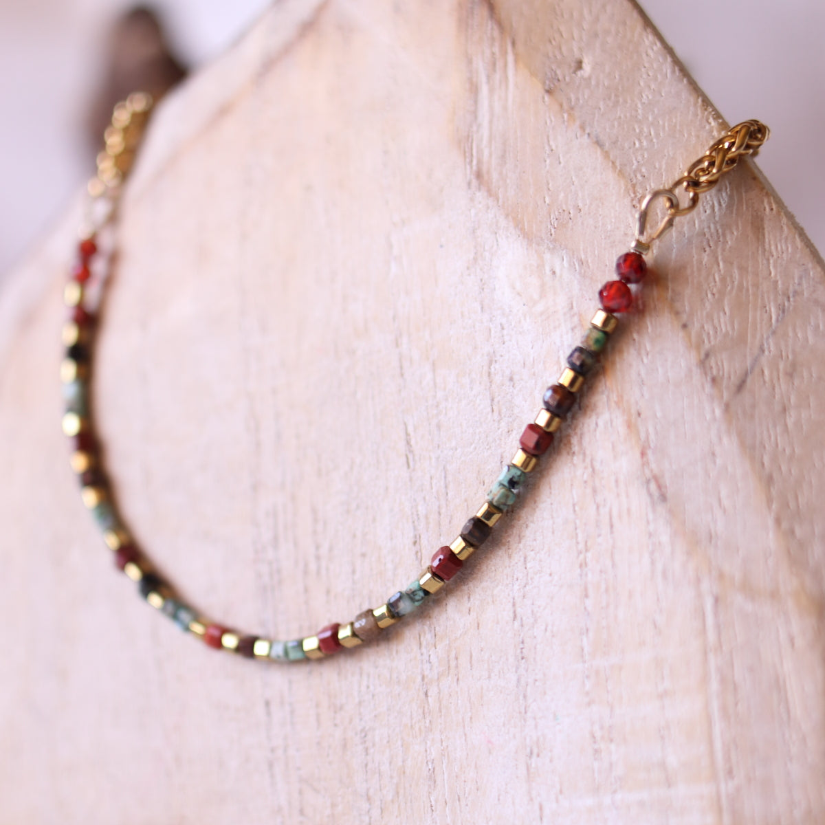 Collana Armonia Diaspro Rosso, Madreperla e Turchese Africano