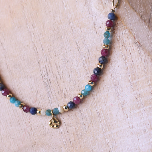 Collana Armonia Zaffiro, Apatite, Rubino ed Ematite