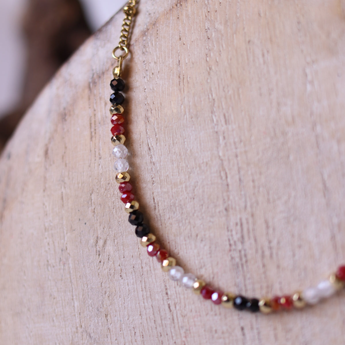 Collana Armonia Zirconi Nero-Rosso-Bianco
