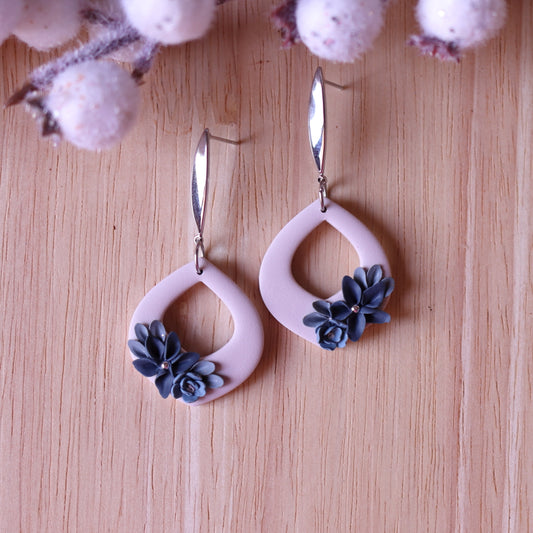 Orecchini Floreali Bianco Fiori Blu