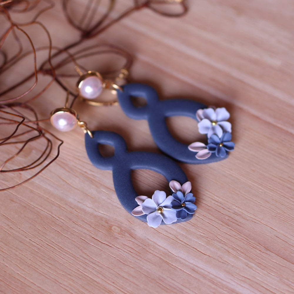 Orecchini Floreali Blu Perla