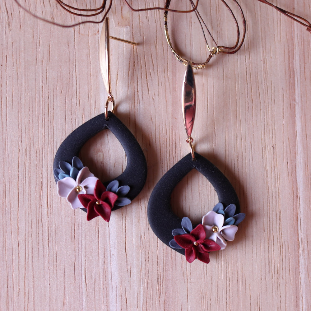 Orecchini Floreali Nero Fiori Rosso/Bianco