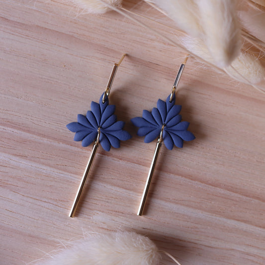 Orecchini Hanami Blu Mirtillo
