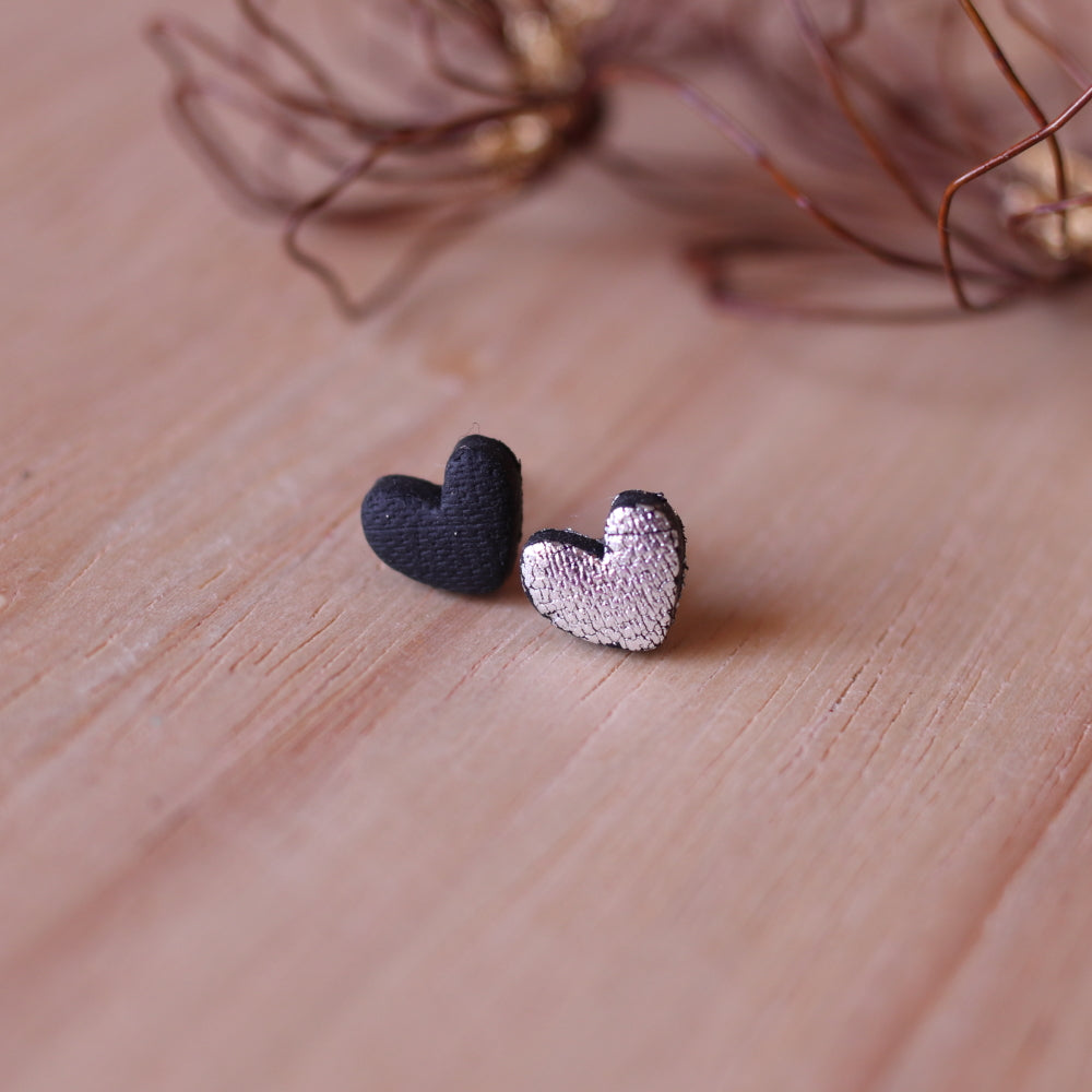 Orecchini Lobo Cuore Nero Argento